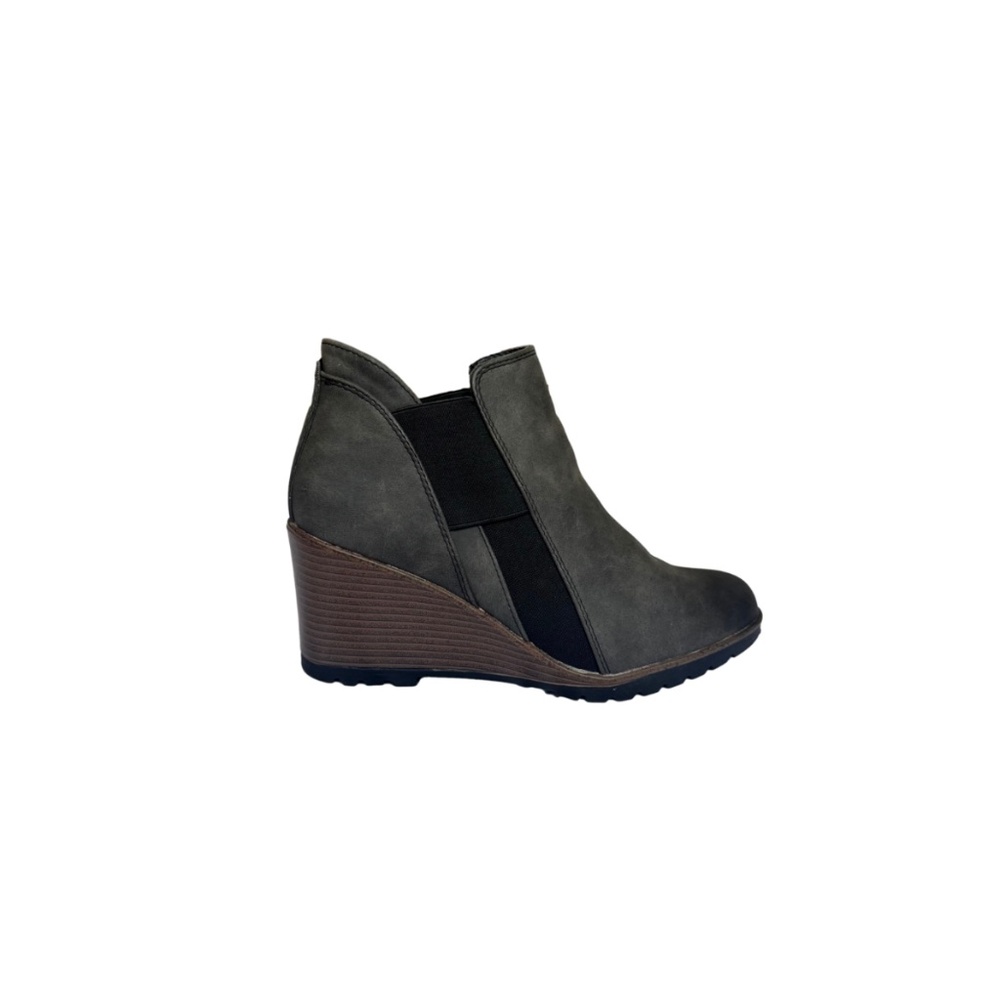 Celebrity Pink Daria Faux Leather Grey Wedge Booties